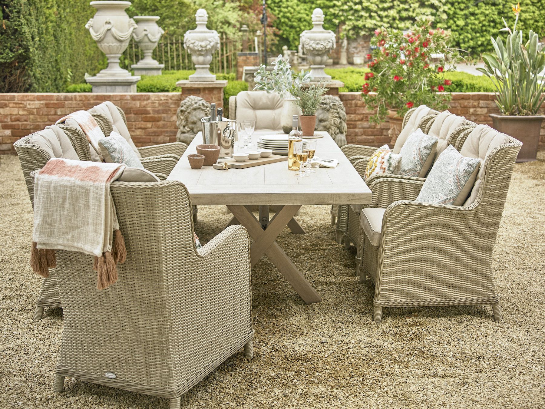Chedworth ceramic-topped table with 8 Chedworth dining chairs